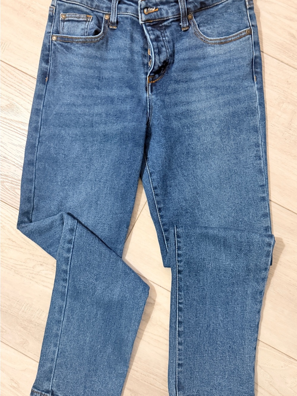 GUESS Jeans Women’s Size 28 High Rise Straight Leg Blue Stretch Denim
